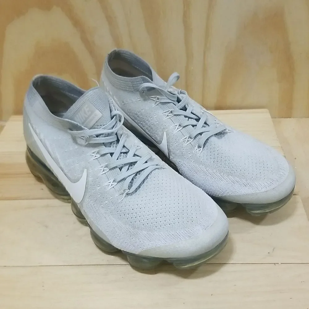 Nike Air Vapor Max Pure Platinum 849558-004 Size 7 .5 Women's Grey White
